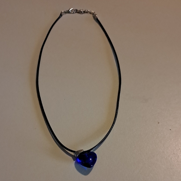 Jewelry - Elegant Blue Heart Pendant Necklace
